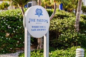 Certifikát, hodnocení, plakát nebo jiný dokument vystavený v ubytování Paxton Hotel