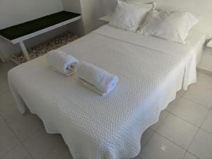 Postel nebo postele na pokoji v ubytování In Bed with Lisbon 11K