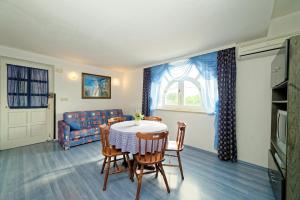 Posezení v ubytování Apartments Udovicic HH