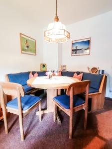 Posedenie v ubytovaní Haus am Römerbad