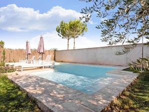 Bazén v ubytování Lively holiday home in Fraga with private pool nebo v jeho okolí
