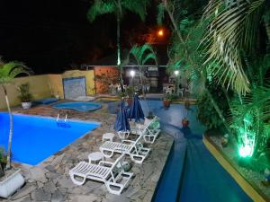 A piscina localizada em Pousada Atobá Juquehy Apartamentos ou nos arredores