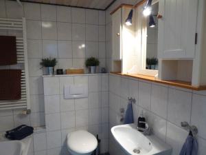 Werners Doppelzimmer tesisinde bir banyo