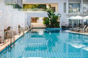 Bazén v ubytování Sofianna Resort & Spa nebo v jeho okolí