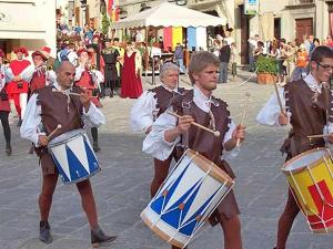 Hostia v ubytovaní Appartamenti con cucina nelle colline toscane