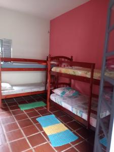 Divstāvu gulta vai divstāvu gultas numurā naktsmītnē Hostel Beira Mar