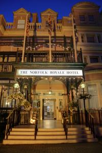 Exteriér nebo vchod ubytování Norfolk Royale Hotel