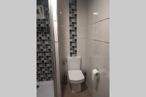 Łazienka w obiekcie APARTAMENTO RINCÓN DE LOIX ( PLAYA DE LEVANTE)