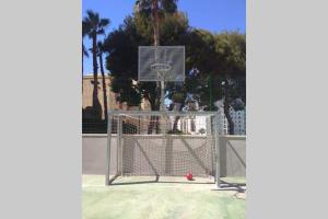 Tenis lub squash w obiekcie APARTAMENTO RINCÓN DE LOIX ( PLAYA DE LEVANTE) lub w pobliżu