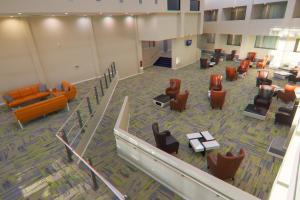 Posezení v ubytování Holiday Inn Scranton East - Dunmore by IHG