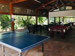 Instalaciones para jugar ping pong en Flat Amarilis apto inteiro o alrededores