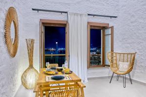Posedenie v ubytovaní Vista Del Porto Luxury Suites