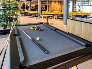 Biliár nebo kulečník v ubytování ibis Hotel Muenchen City West
