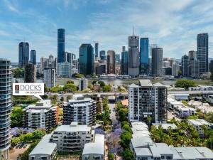 Nespecifikovaný výhled na destinaci Brisbane nebo výhled na město při pohledu z aparthotelu