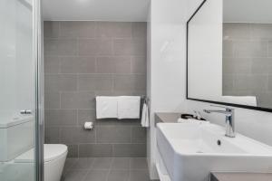 Thornton Executive Hotel的一间浴室
