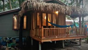 Kuvagallerian kuva majoituspaikasta Lazy Hut, joka sijaitsee Koh Phayamilla