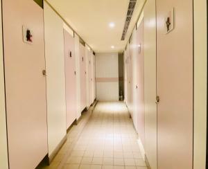 Gambar di galeri bagi Hey Bear Capsule Hotel di Taipei