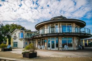 Zdjęcie z galerii obiektu Domek Apartamentowy w Darłówku
