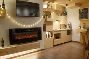 A kitchen or kitchenette at The Castle Complex