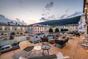 Nespecifikovaný výhled na hory nebo výhled na hory při pohledu z hotelu