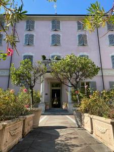 The facade or entrance of Hotel Verdi Boutique Hotel
