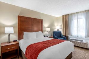 Tempat tidur dalam kamar di Comfort Inn & Suites Middletown - Franklin