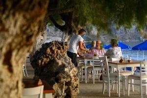 Hosté ubytování Alianthos Beach Hotel
