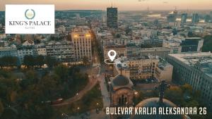 una vista de la ciudad de Berlín al atardecer en Kings Palace en Belgrado