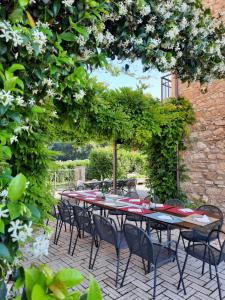 Vonkajšia záhrada v ubytovaní Giotto Country House & Spa