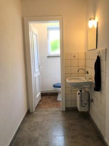 A bathroom at Ferienoase am Schwürbitzer Dom