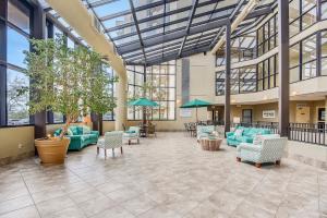 Imagen de la galería de Phoenix 7 Unit 1411, en Orange Beach