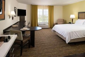 Gallery image of Candlewood Suites Olathe, an IHG Hotel in Olathe