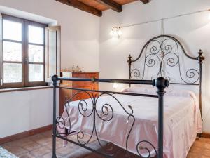 Posteľ alebo postele v izbe v ubytovaní Holiday Home in Casola with Private Pool