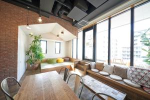 Gallery image of WeBase Hakata Hostel in Fukuoka