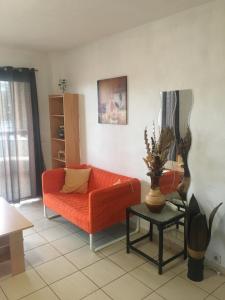 Posezení v ubytování 2 Bedroom Apartment Jardines Canarios Los Cristianos Tenerife