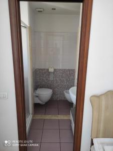 A bathroom at Casa di Alfredo Affittacamere
