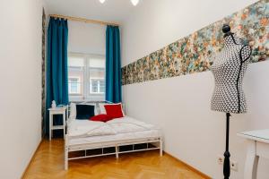 Posteľ alebo postele v izbe v ubytovaní ShortStayPoland Piwna (B25)