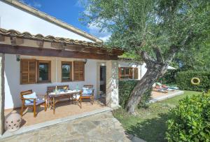 Vonkajšia záhrada v ubytovaní Owl Booking Villa Tarongers - Stay For Couples