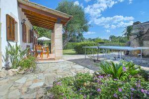 Vonkajšia záhrada v ubytovaní Owl Booking Villa Tarongers - Stay For Couples