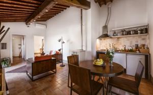 Posezení v ubytování Borgo Le Colline Luxury Agriturismo in Tuscany