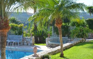 The swimming pool at or close to West Crete Chania - Villa Europa