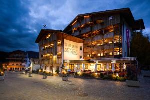 Gallery image of Artnatur Dolomites Hotel & Spa in Siusi