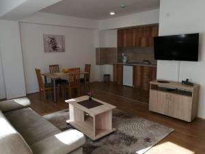 Kuchyň nebo kuchyňský kout v ubytování Apartmani & SPA Matin Breg