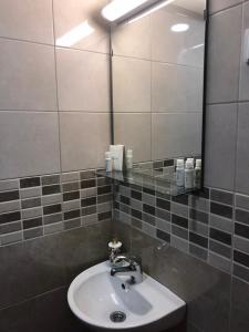 Koupelna v ubytování Apartmani & SPA Matin Breg