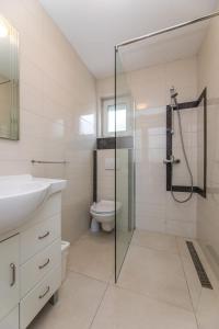 Fotografie z fotogalerie ubytování Apartments Augustinovic v destinaci Baška + 46 fotografií