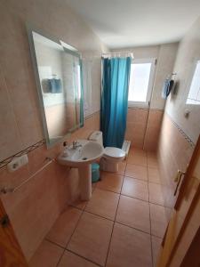 Phòng tắm tại CASA CLIMATIZADA VACACIONAL