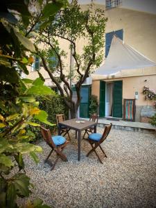 A garden outside Soffio Di Mare