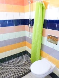 Ett badrum på Casa do Lado