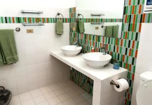 Togo B&B Farallon tesisinde bir banyo