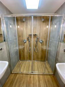 Koupelna v ubytování Thruster - Rooms, Kitchen, Chill-Out Zone-Netflix, Lobby-Netflix